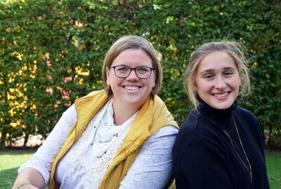 Ein Jahr lang gemeinsam im Kirchenkreisjugenddienst unterwegs: Anna Thumser (links) und Theresa Reisch. Foto: Andrea Hesse