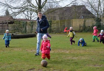 Ein echter Szenenwechsel: Praktikum in der evangelischen Kindertagesstätte in Mellendorf. Foto: Andrea Hesse